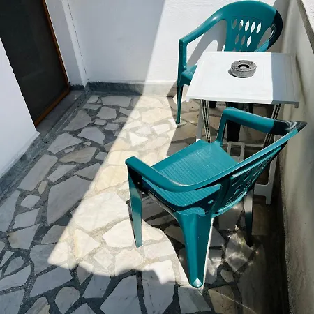 несебър, къща със под наем с баня, тоалетна и тераса само на 400метра от двата плажа в