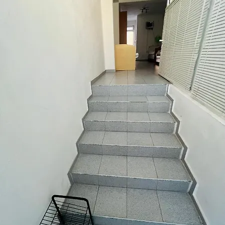 Kwatera prywatna несебър, къща със под наем с баня, тоалетна и тераса само на 400метра от двата плажа в