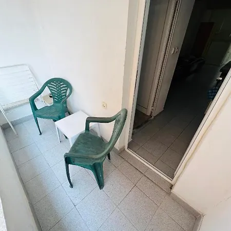 несебър, къща със под наем с баня, тоалетна и тераса само на 400метра от двата плажа в * Nesebyr