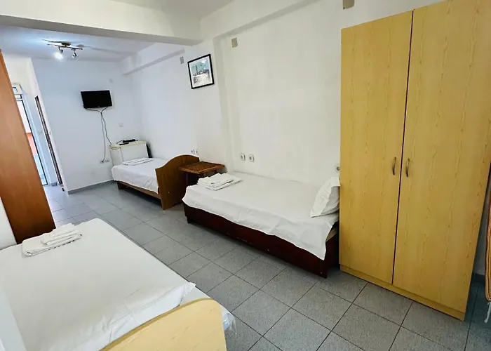 Privat bolig несебър, къща със под наем с баня, тоалетна и тераса само на 400метра от двата плажа в