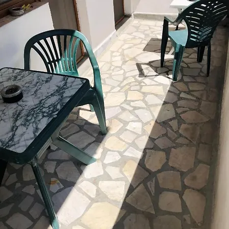 Ubytování v soukromí несебър, къща със под наем с баня, тоалетна и тераса само на 400метра от двата плажа в Nesebar