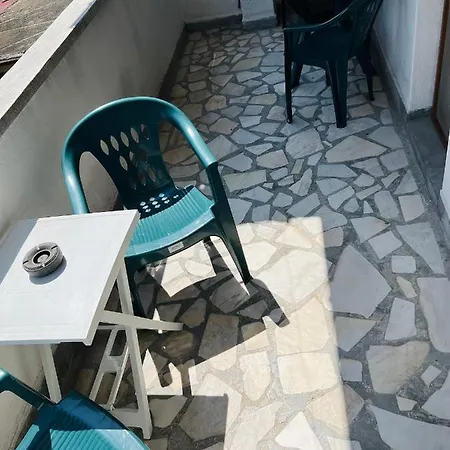 Séjour chez l'habitant несебър, къща със под наем с баня, тоалетна и тераса само на 400метра от двата плажа в *