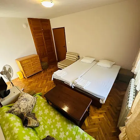 Séjour chez l'habitant несебър, къща със под наем с баня, тоалетна и тераса само на 400метра от двата плажа в Nessebar