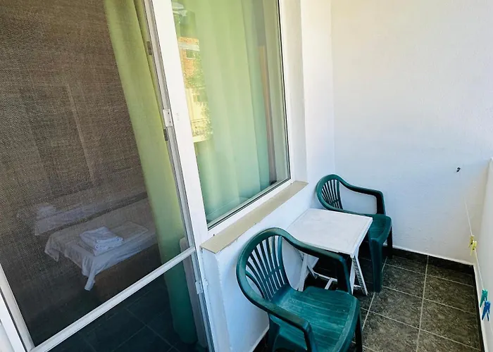 Homestay Kesta Sus: Beachside With Private Terraces In *