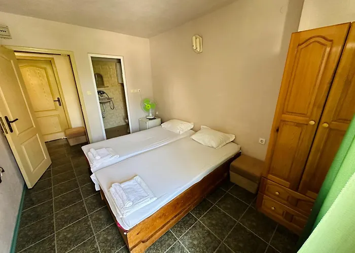 Homestay Kesta Sus: Beachside With Private Terraces In Nesebar